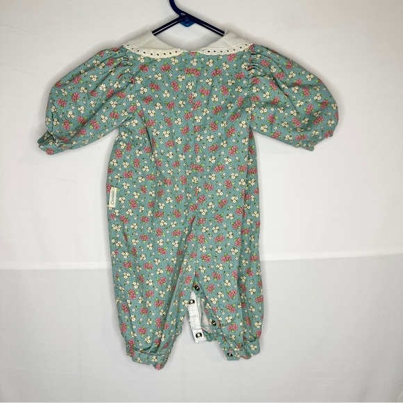 Vintage Carter’s Floral Embroidered Baby One Piece Button Collar Romper 3-6 M - Picture 9 of 10